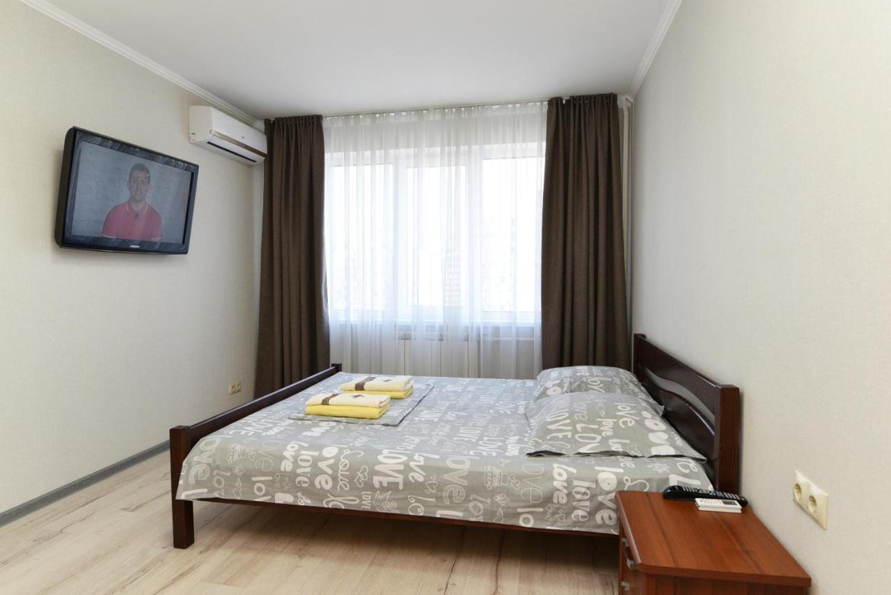 Apartament On Vasylia Lypkivskoho 24 키예프 외부 사진